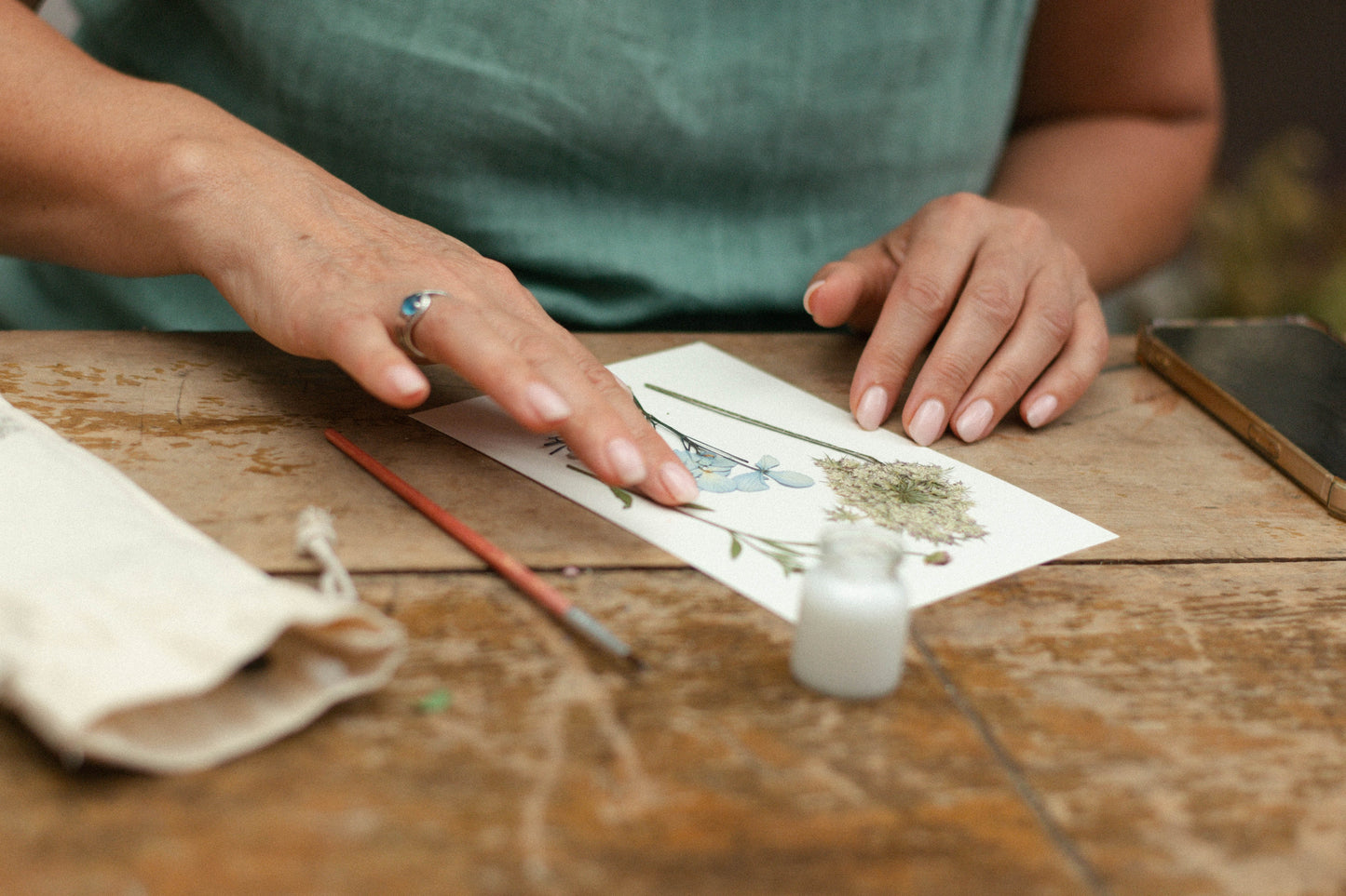 Taller presencial de prensado botánico | sábado 21 de marzo, Vitacura