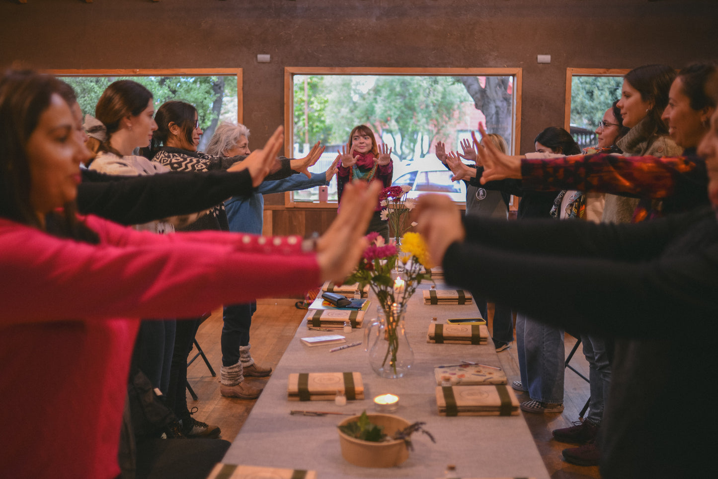 Taller presencial de prensado botánico y arteterapia | 6 de abril, Pucón