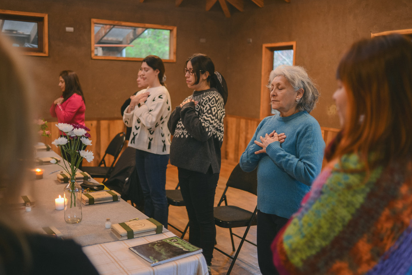 Taller presencial de prensado botánico y arteterapia | 6 de abril, Pucón