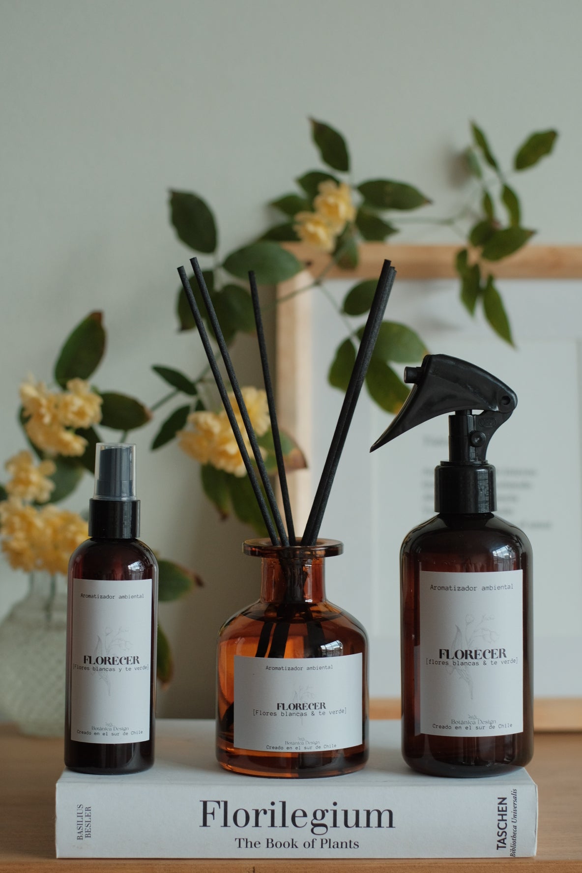 Florecer | aromatizador ambiental y textil (flores blancas y té verde)
