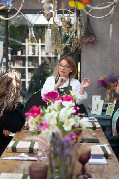 Taller presencial de prensado botánico | 23 de marzo, Vitacura
