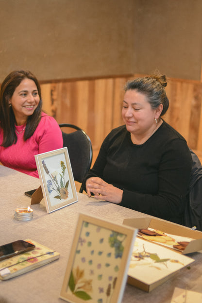 Taller presencial de prensado botánico y arteterapia | 6 de abril, Pucón